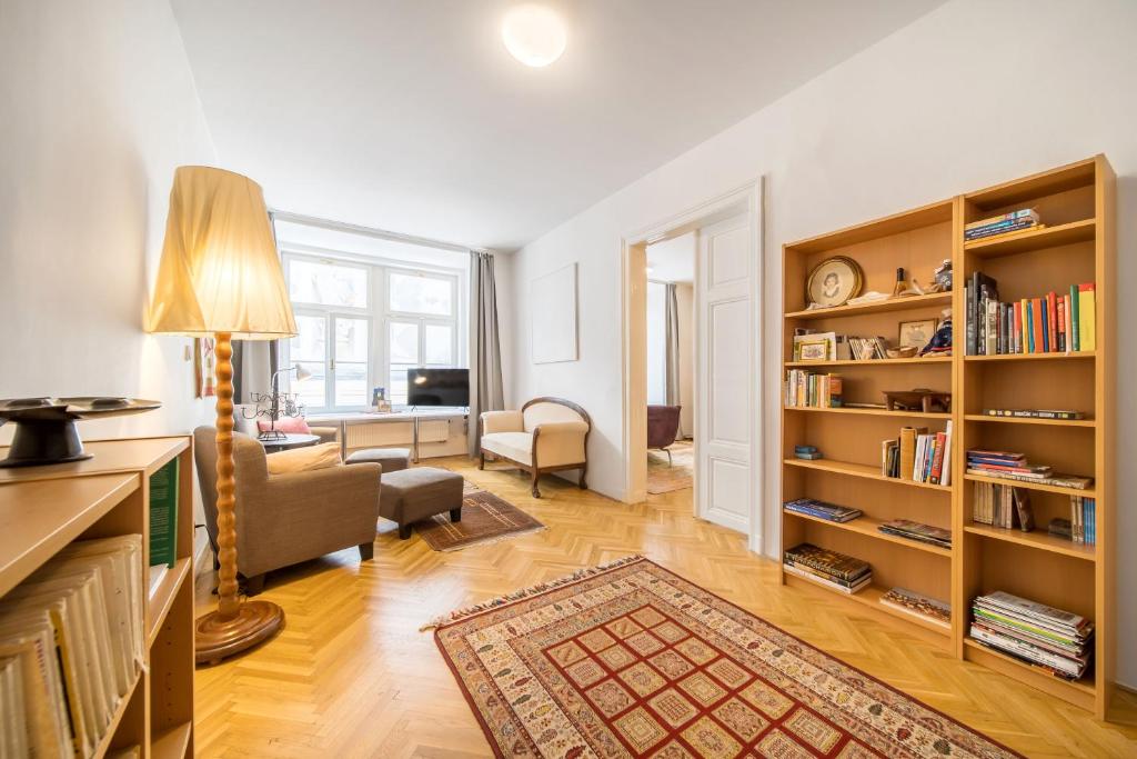 At the Three Princes - 17