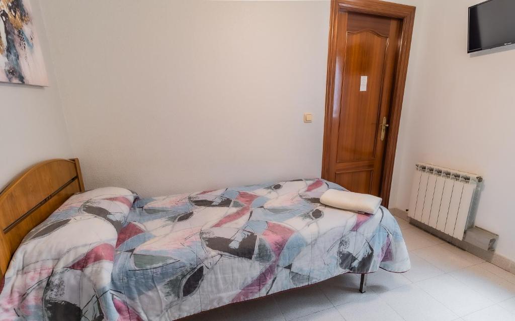 Hostal - Restaurante La Buena Villa by Vivere Stays - Single Room