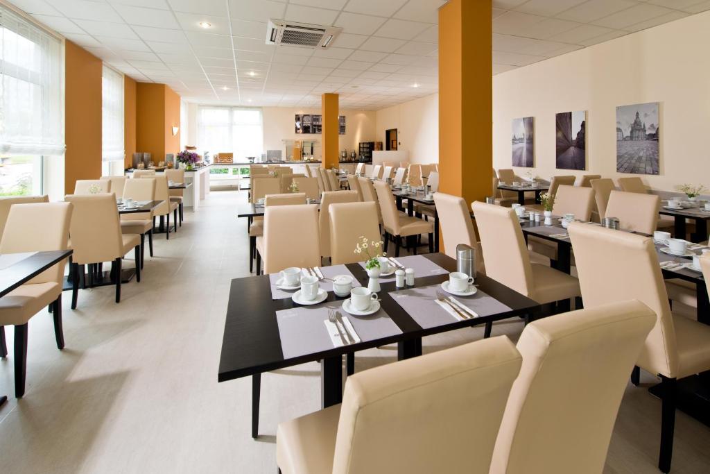 Posezení v ubytování ACHAT Hotel Dresden Altstadt