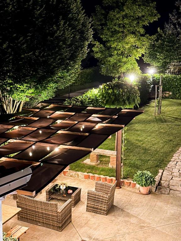 A garden outside Casa Rurale Faraone