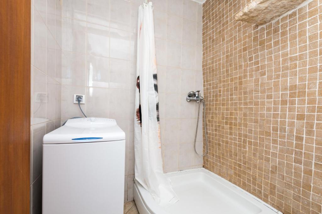 Kúpeľňa v ubytovaní Munroe Apartment