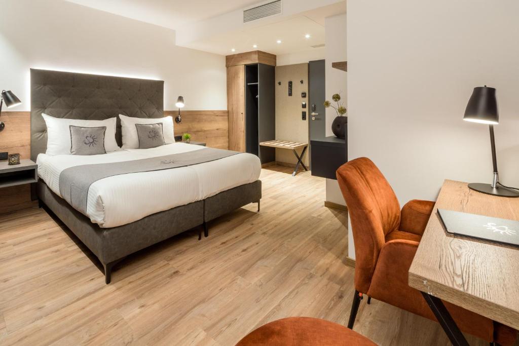 Postel nebo postele na pokoji v ubytování Landhotel Sonne
