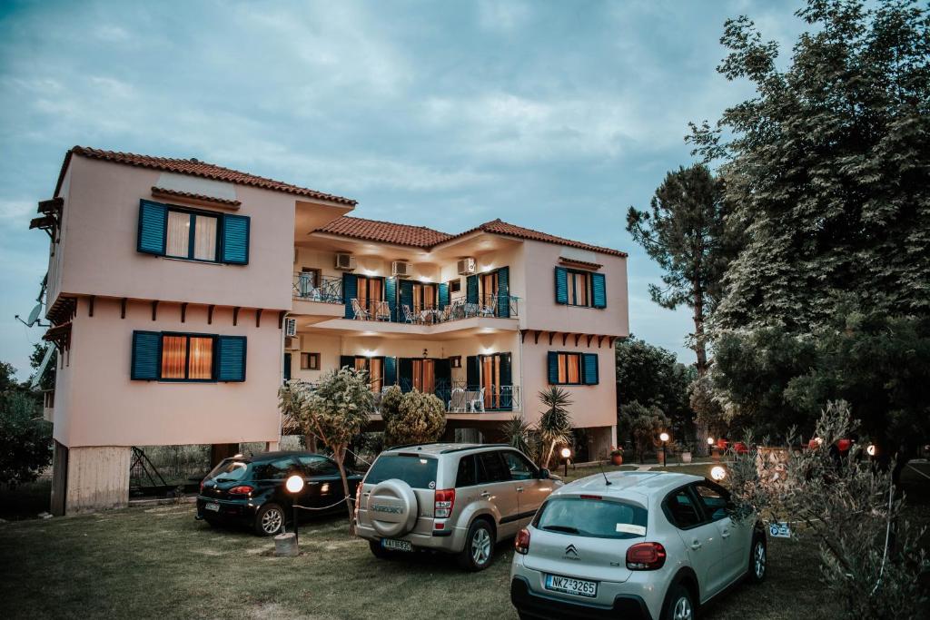 Budova, kde se aparthotel nachází