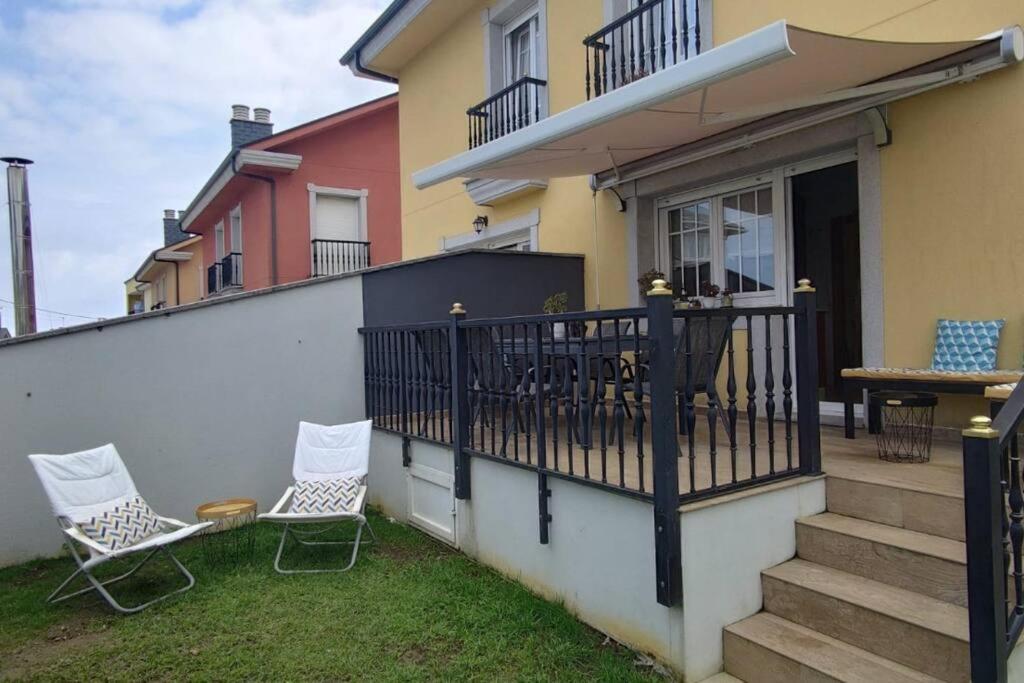 Balkón nebo terasa v ubytování Preciosa casa en Ribadeo