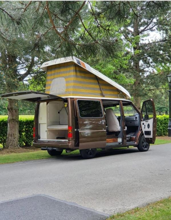 Fotografie z fotogalerie ubytování RETRO CAMPER HIRE Discover Ireland v destinaci Dublin