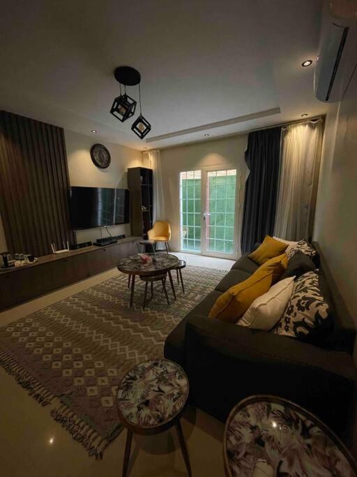 Quite apartement with smart entrance