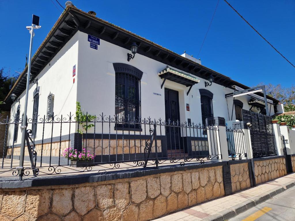 Budova, v ktorej sa vila nachádza