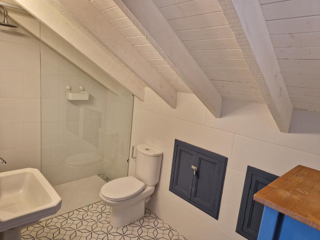 Kúpeľňa v ubytovaní Del Parque Flats Balneario de Pina