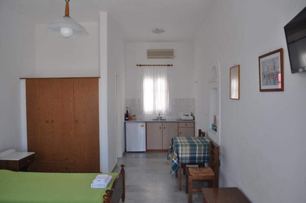 Vanna's Studios - 18