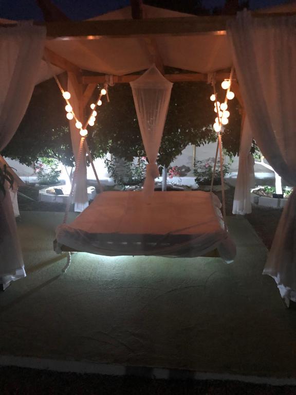 Fotografie z fotogalerie ubytování Camping Tents with Garden Hanging Bed v destinaci Porto Rafti