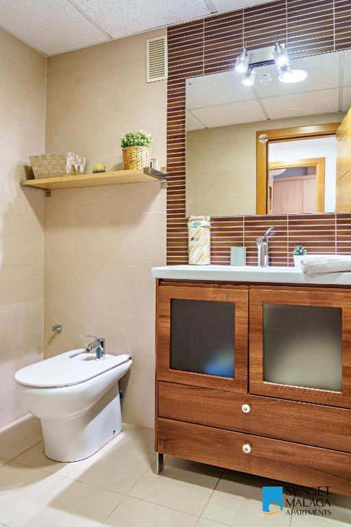 Kúpeľňa v ubytovaní Sea Views & Parking - SOHO Cozy Apartment
