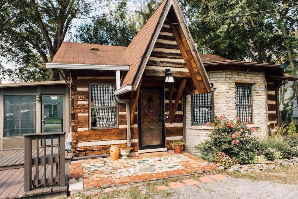 DowntownUrban Cabin Unique Stay, Murfreesboro (updated prices 2024)