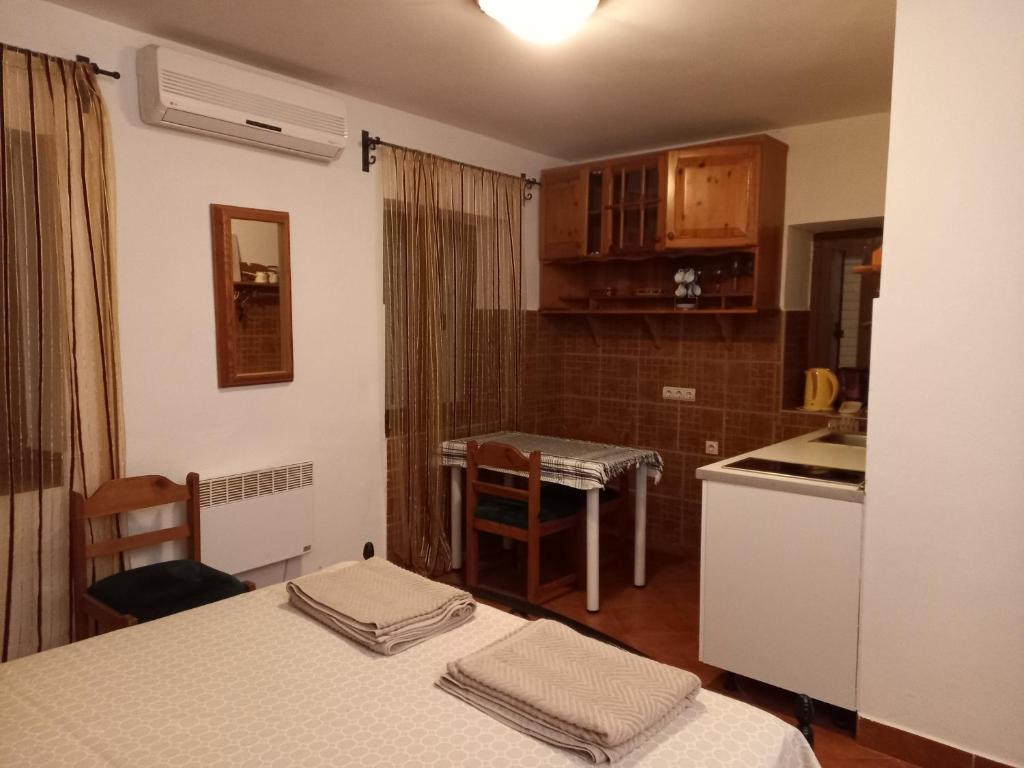 Kuchyň nebo kuchyňský kout v ubytování Apartment Katarina