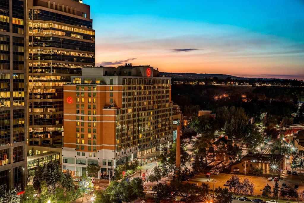 Nespecifikovaný výhled na destinaci Calgary nebo výhled na město při pohledu z hotelu