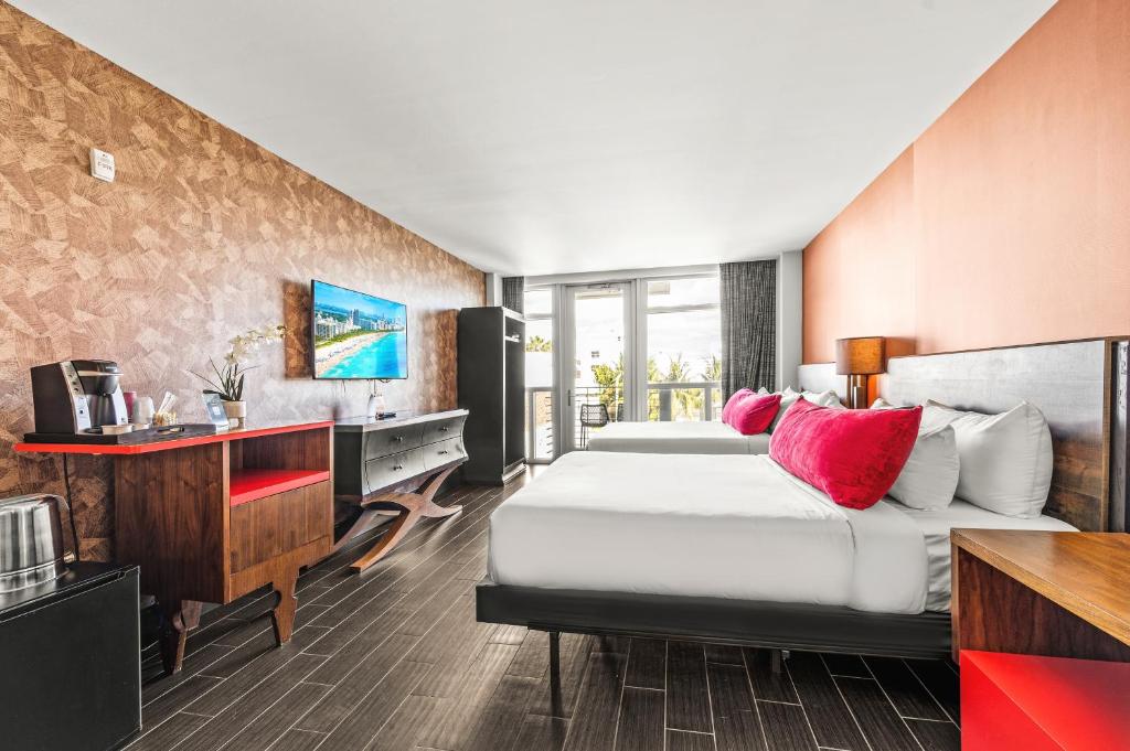 The Fairwind Hotel - Premium 2 Bedroom 2 Bath With Balcony