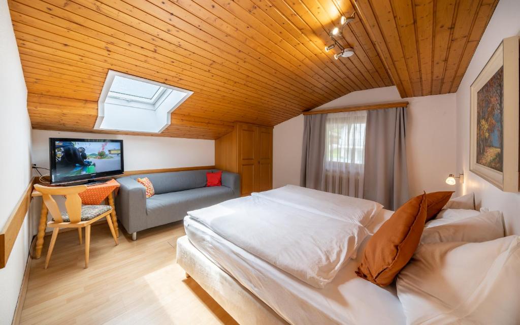 Postel nebo postele na pokoji v ubytování Pension Hofweyer