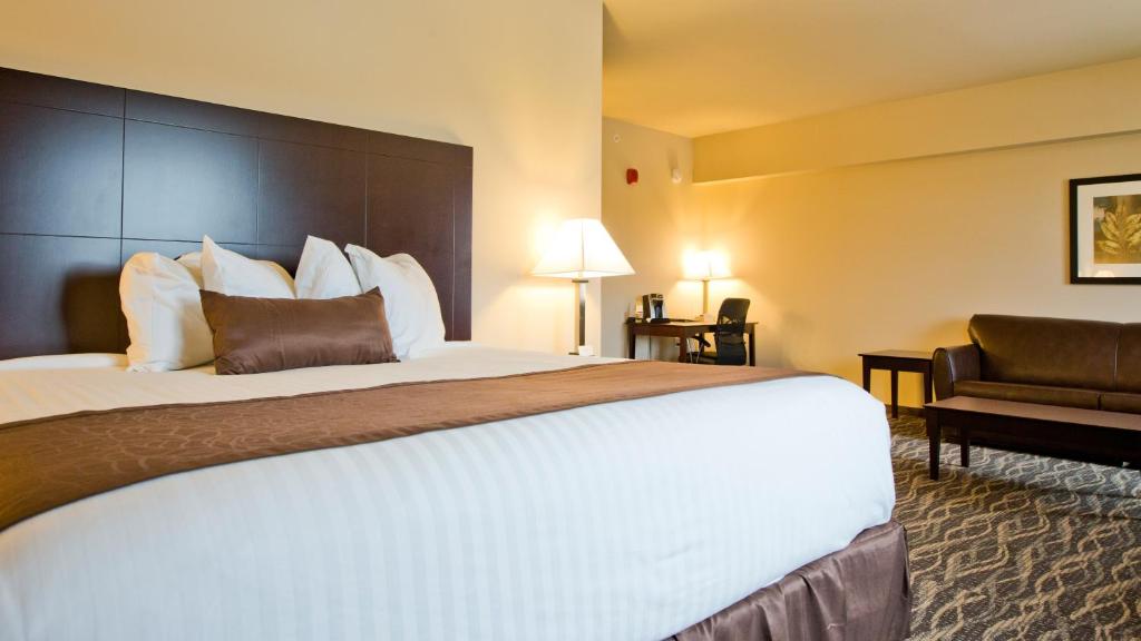Cobblestone Inn & Suites - Boone - Suite