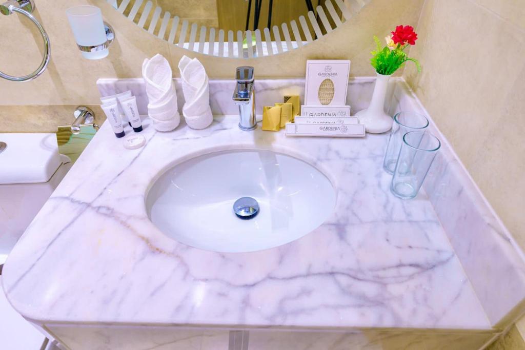 Koupelna v ubytování Wissam Al-Hawra Hotel