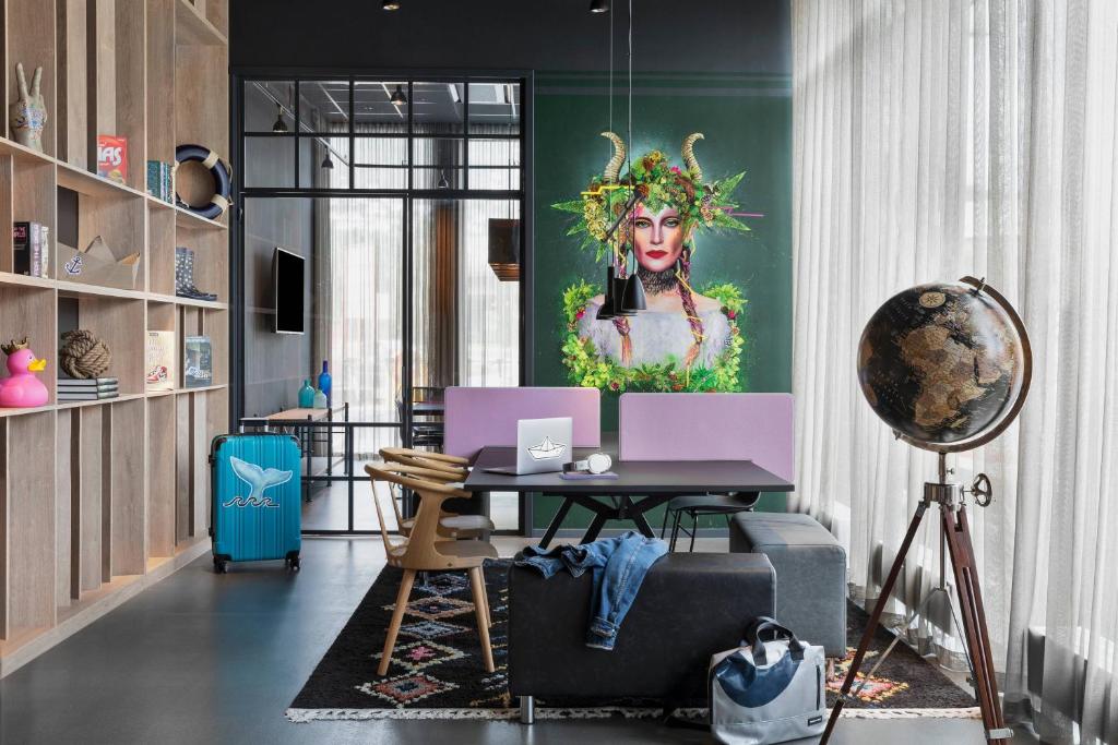 Moxy Bergen - Resim 31