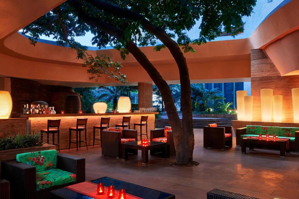 Posezení v ubytování Le Meridien New Delhi