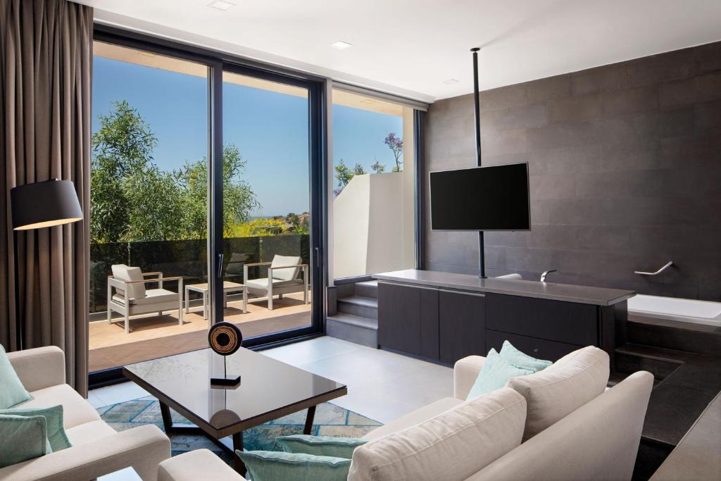 Le Meridien Bodrum Beach Resort - Grand Suite, Con Cama King Y Vista Al Mar
