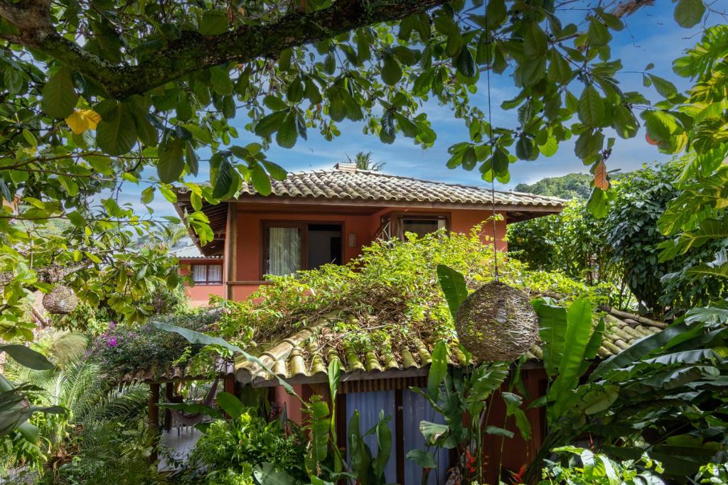 Puutarhaa majoituspaikan Club do Balanço Pousada e Restaurante ulkopuolella