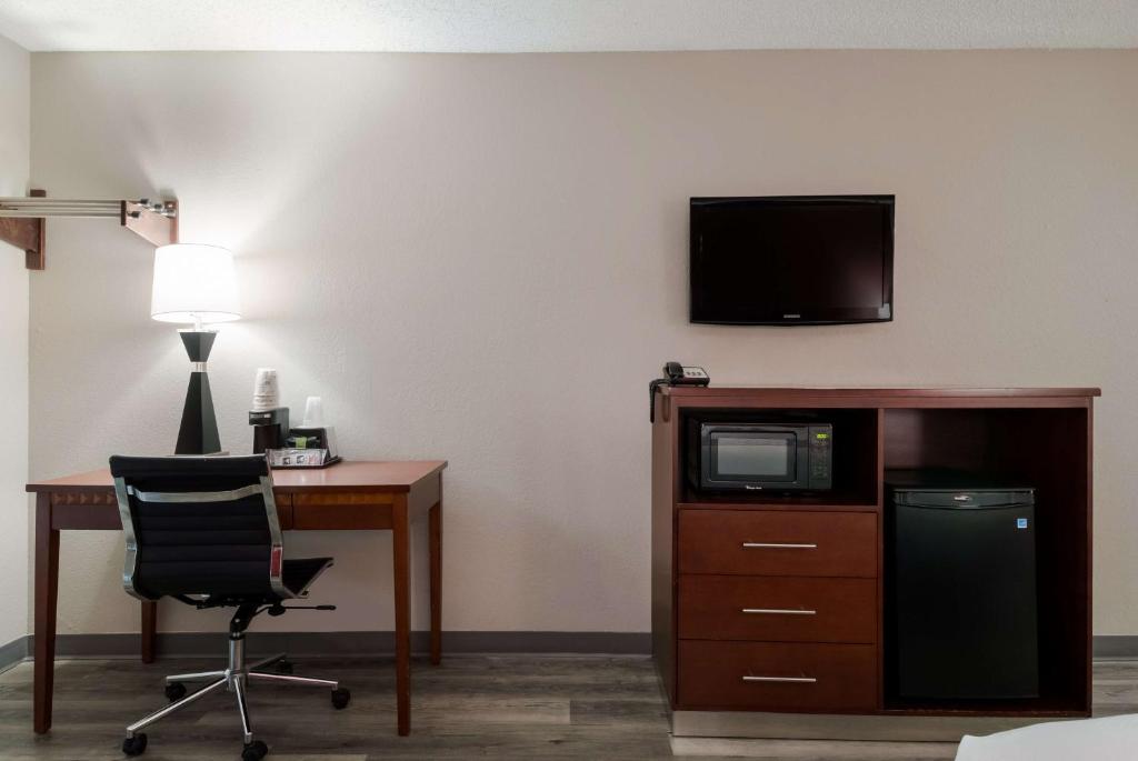 SureStay Plus Hotel by Best Western San Antonio North - King Room Met Rol - In Douche - Toegang Van Handicaps