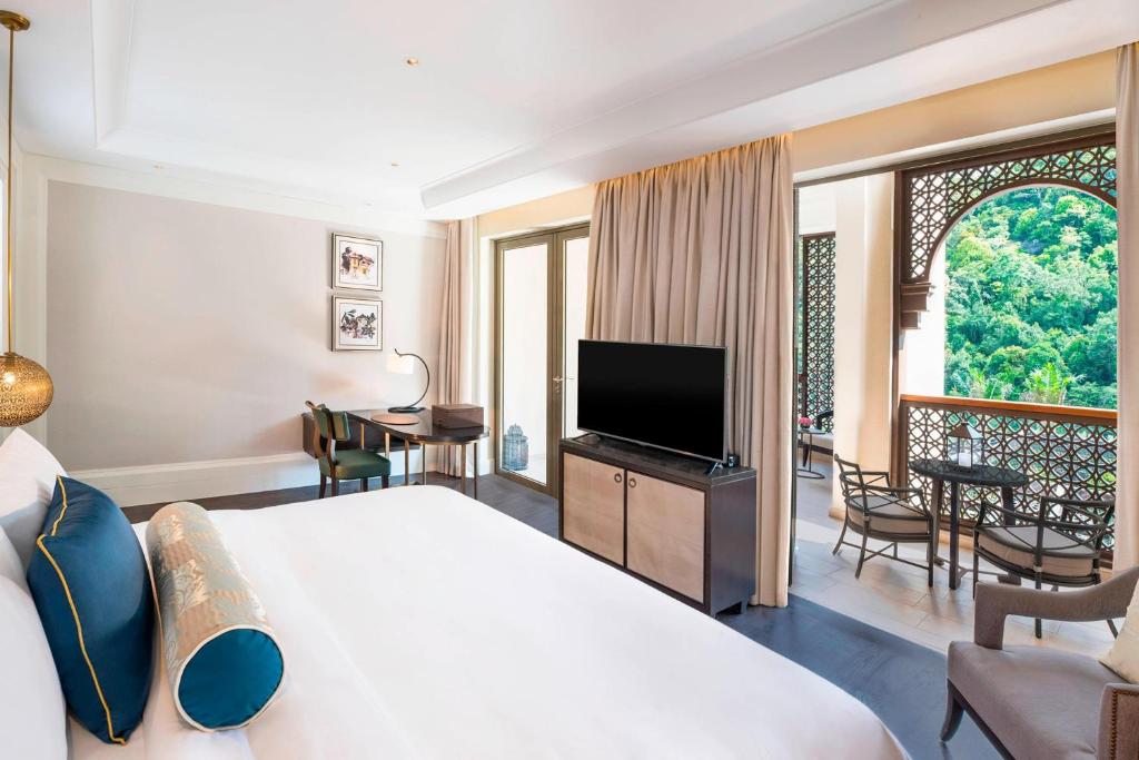 The St. Regis Langkawi - 1 Kingsize Bed, Uitzicht Op Regenwoud, Logeerkamer