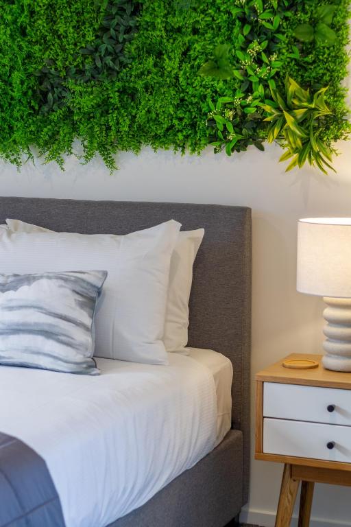 Cashel Street Hideaway 2 bed 2 bath - Resim 31