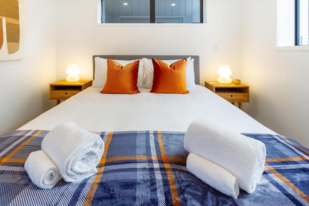 Cashel Street Hideaway 2 bed 2 bath - Resim 27