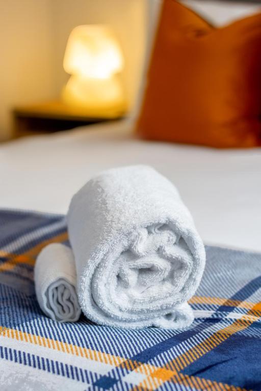 Cashel Street Hideaway 2 bed 2 bath - Resim 28