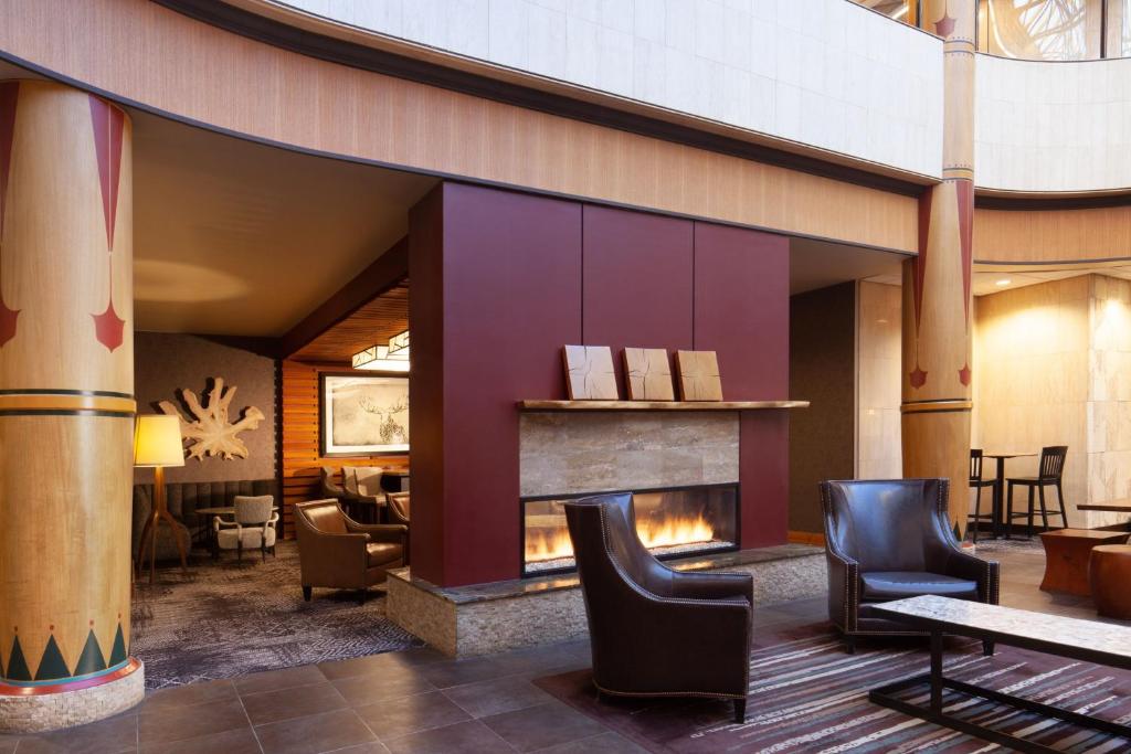 Posezení v ubytování Sheraton Anchorage Hotel