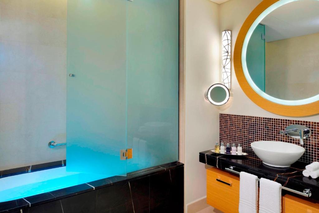 Marriott Executive Apartments Al Jaddaf, Dubai - Resim 40