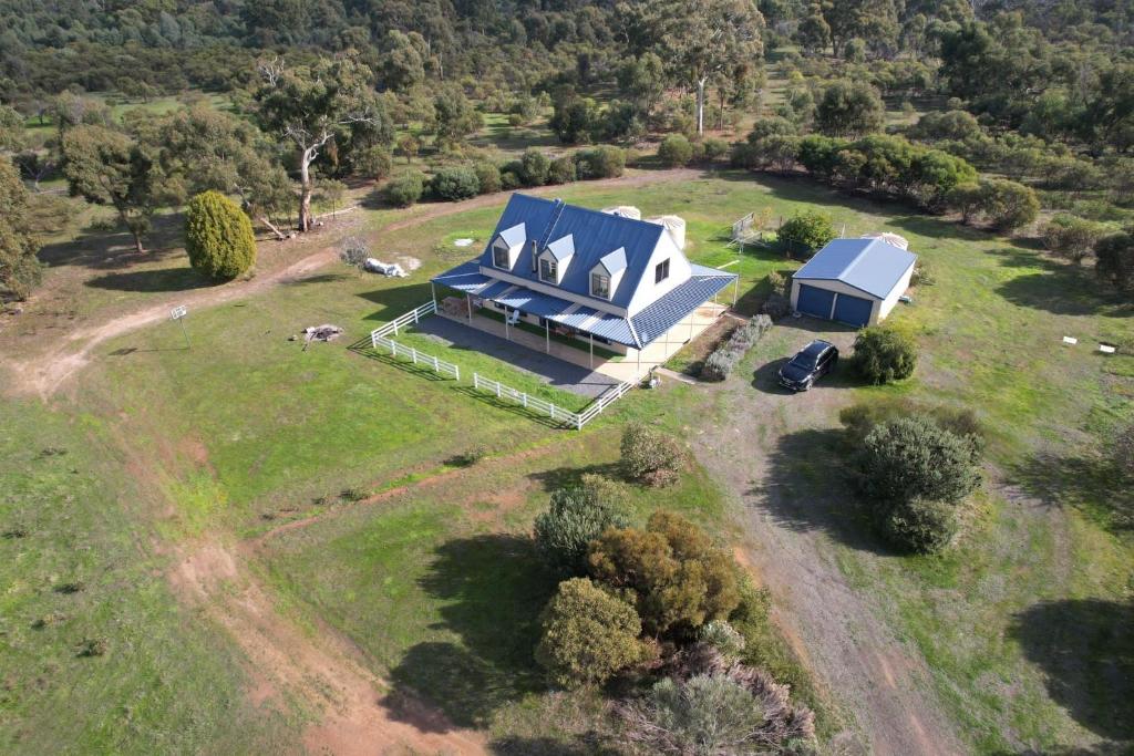 Letecký snímek ubytování Morningside farm house with Mountian views...