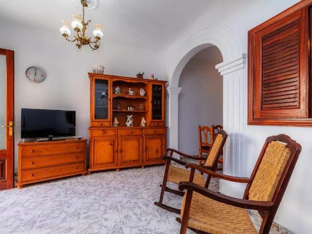 Fotografie z fotogalerie ubytování Maison de vacances à 3 min de la plage avec Wi-Fi, patio et équipements pour enfants - ES-266-1 v destinaci Santa Margalida