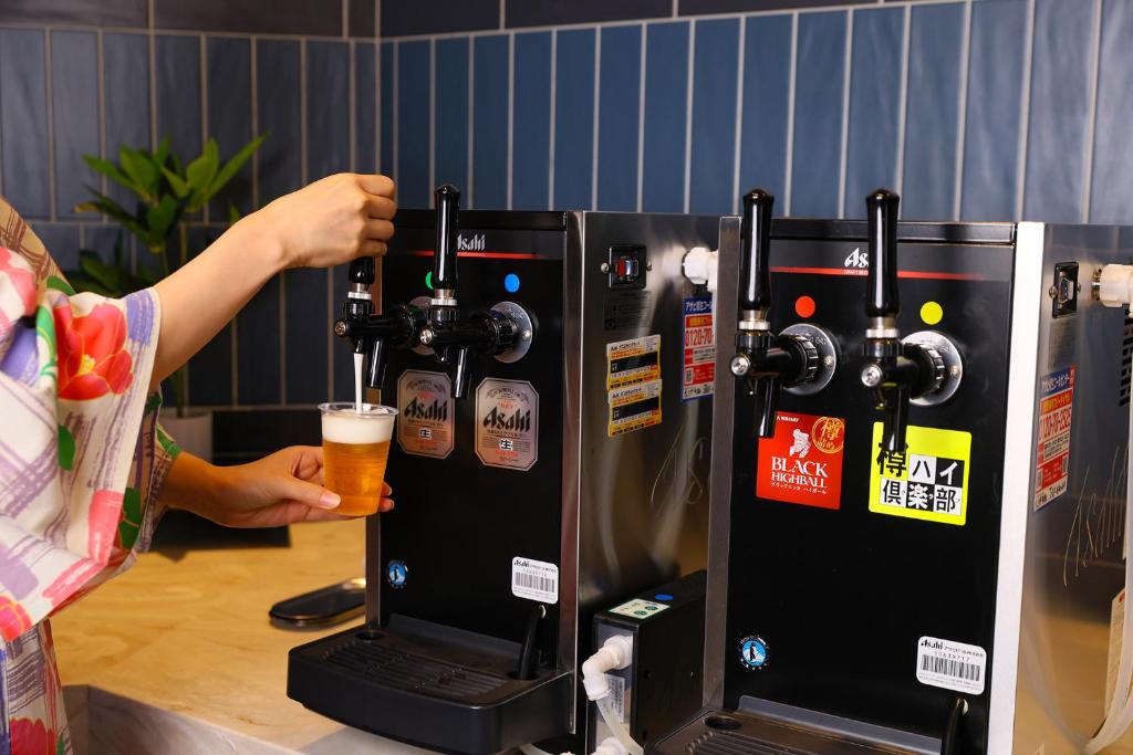 Nápoje v ubytování Ooedo Onsen Monogatari Premium Shiomiso