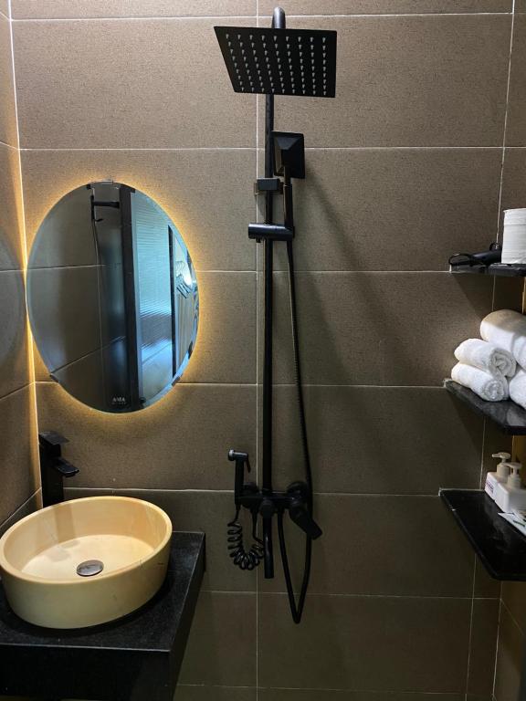 Koupelna v ubytování Nhật Quang House