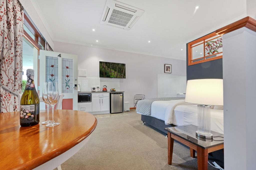 Wrenfield Cottages - 