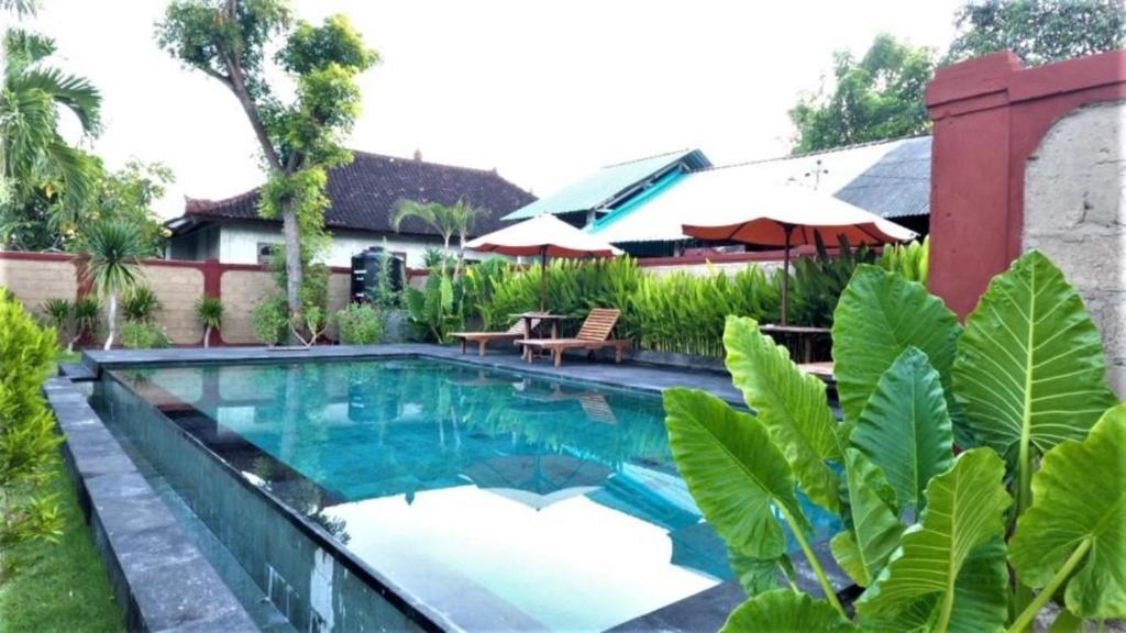 Bazén v ubytování Daghan Cottage Nusa Penida nebo v jeho okolí
