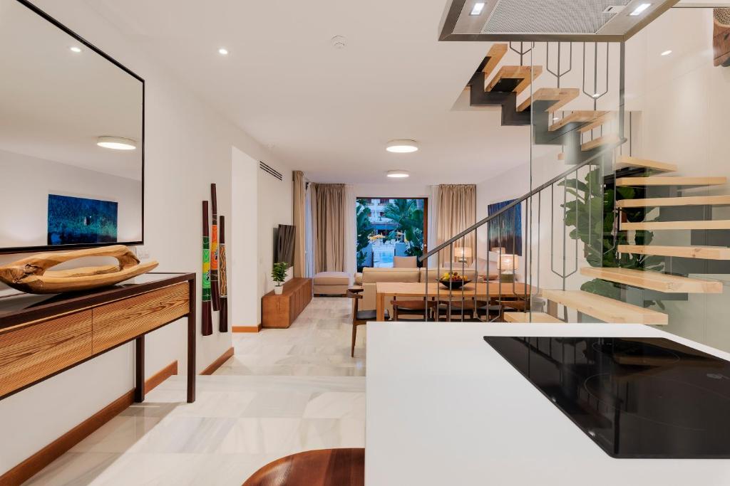 Parque Santiago III Official - Five - Bedroom Superior Villa With Garden View