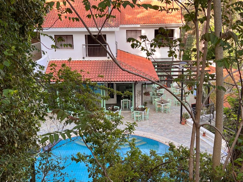 Bazén v ubytování POED Residences nebo v jeho okolí