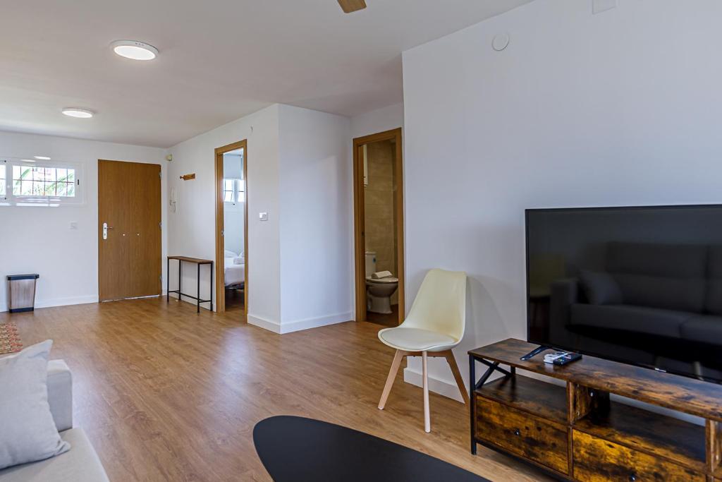Fotografia z galérie ubytovania Tridente reformed apartment with pool v Alicante