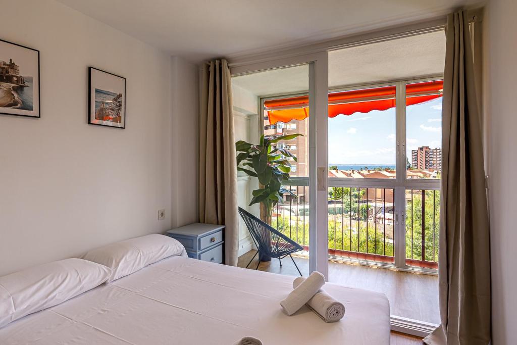 Tridente reformed apartment with pool, Alicante – Bijgewerkte ...