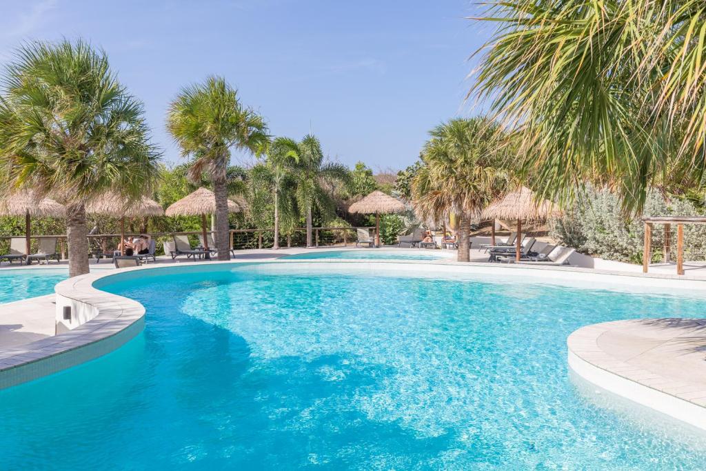Bazén v ubytování Morena Resort nebo v jeho okolí