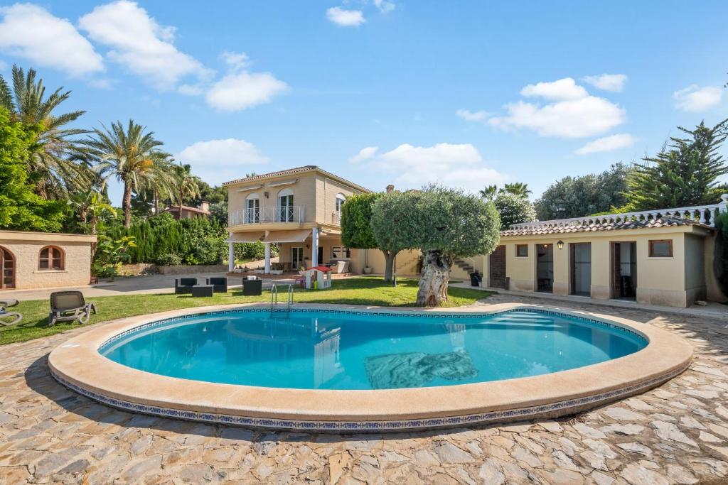 Villa Bonavista, Vallongas – Updated 2023 Prices