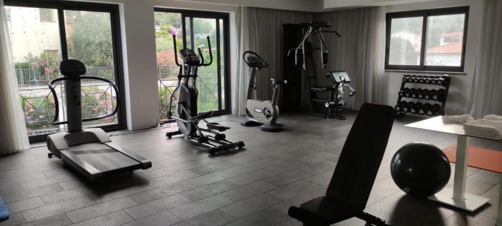 Fitness centrum a/nebo fitness zařízení v ubytování A Point Porto Ercole Resort & Spa