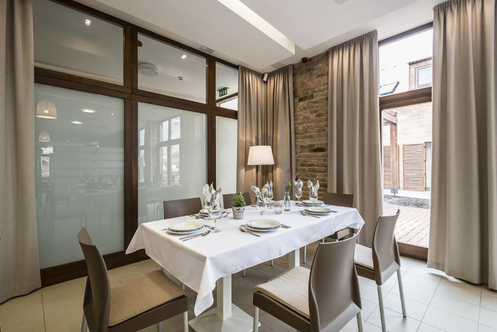 Fotografie z fotogalerie ubytování Levendula Hotel v destinaci Algyő