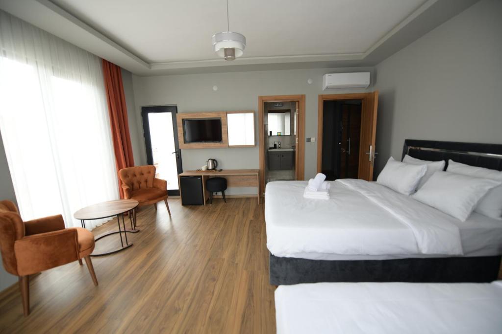 POAL GROUP HOTELS - Housity
