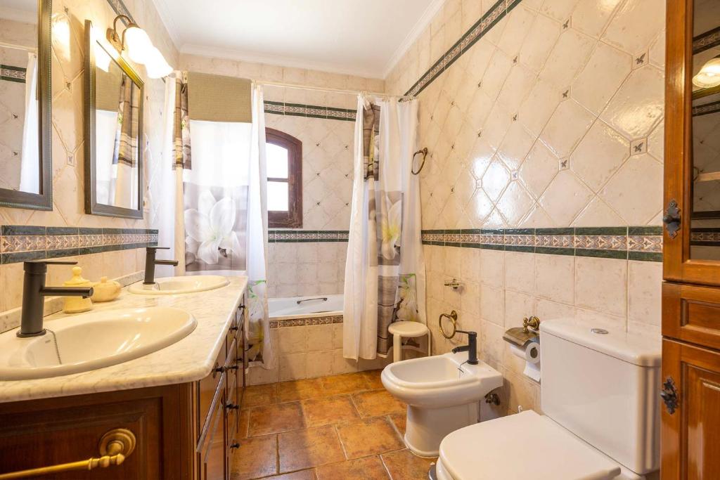 Kúpeľňa v ubytovaní Villa de alquiler vacacional en Nerja Calle Solana