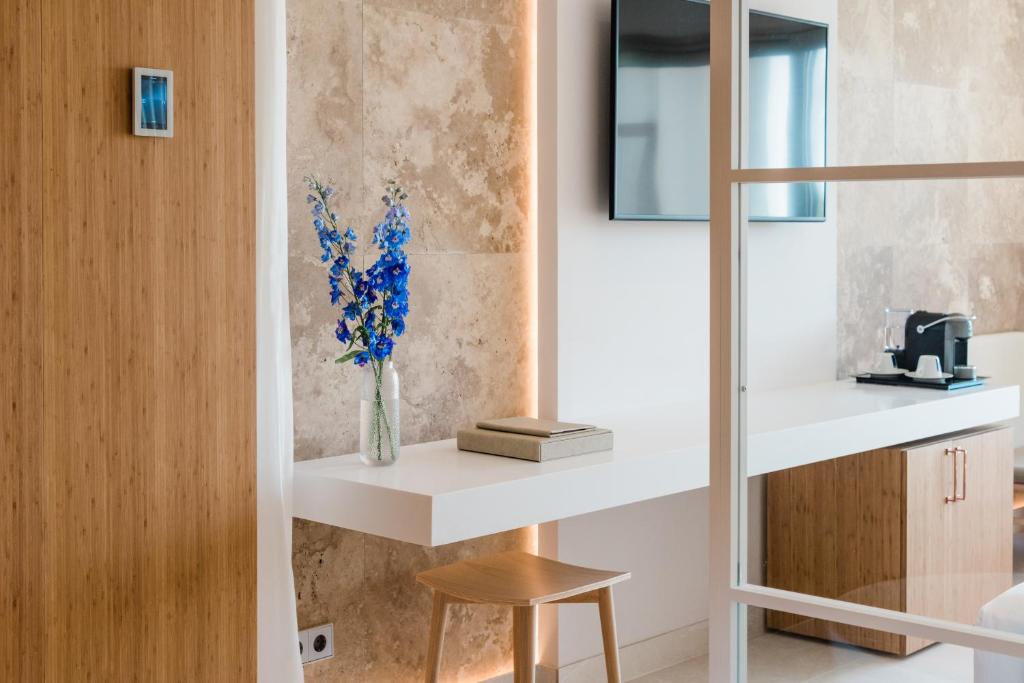 Aguas de Ibiza Grand Luxe Hotel - Small Luxury Hotel of the ...